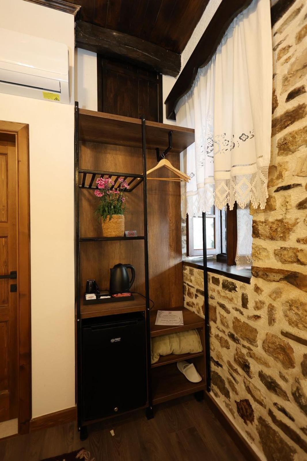 Ador Boutique Hotel Berat Exterior foto